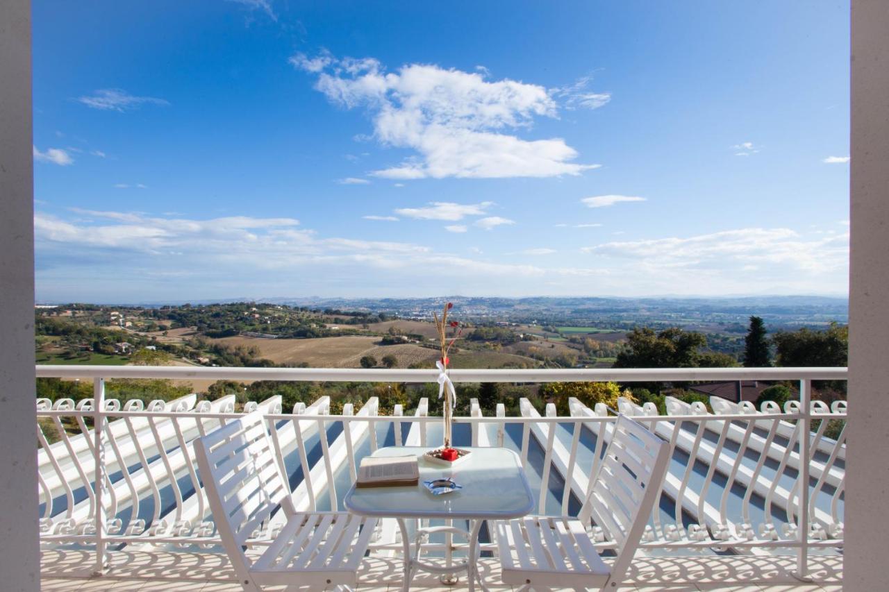 Holiday Residence Belohorizonte Macerata Exteriér fotografie