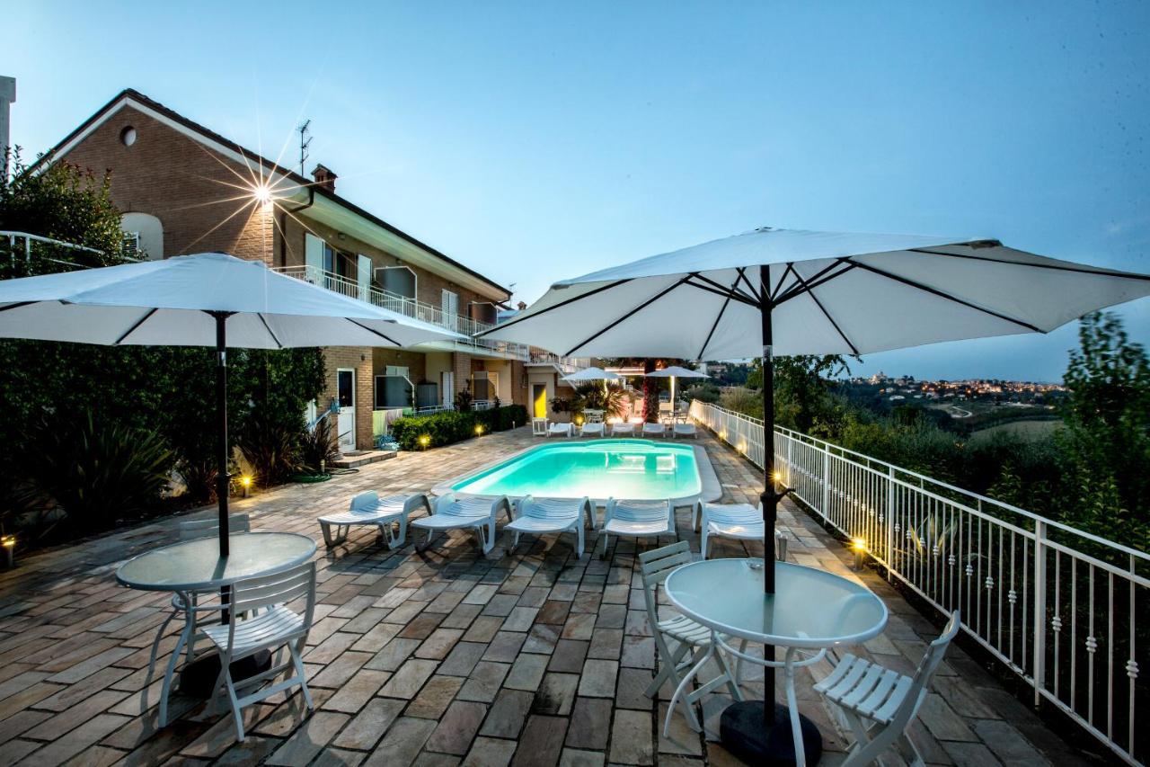 Holiday Residence Belohorizonte Macerata Exteriér fotografie
